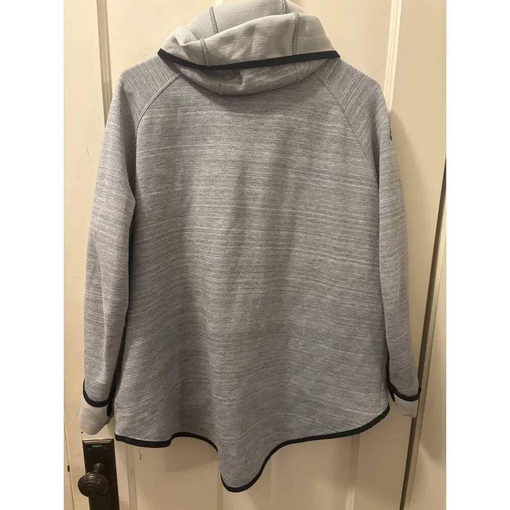 Nike Sweatshirt Women’s Large Hoodie Tech Fleece Asymmetric Cape‎ Gatorade